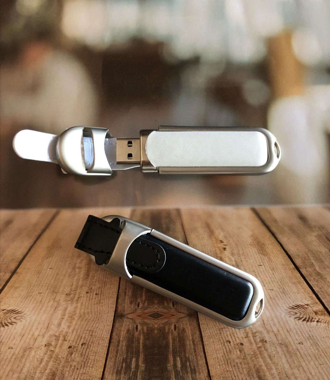 Pendrive Cuero
