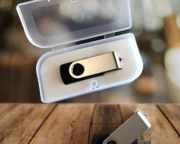 Pendrive Giratorio 